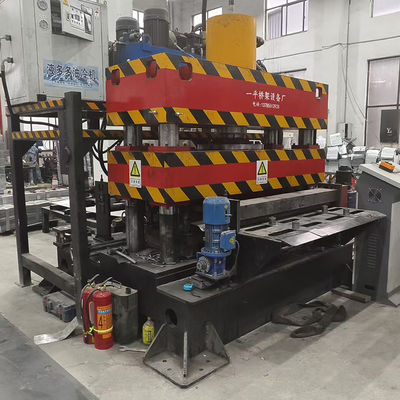 ভালো দাম হাইড্রোলিক চাপ সহ ভারী দায়িত্ব 22kw পাওয়ার তারের ট্রে উত্পাদন সরঞ্জাম অনলাইন