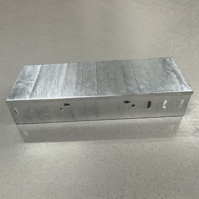 Un buen precio. En el interior exterior galvanizado de la pista de carreras de cable bandeja de alta resistencia a la corrosión y la durabilidad garantizada en línea