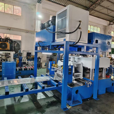 Un buon prezzo. Macchina per la fabbricazione di canaline portacavi universali completamente automatica in linea